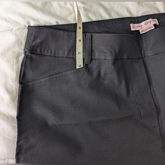 Classic black, pull on Capri pants by Pennington's in every story, 18 regular - Picture 3 of 12
